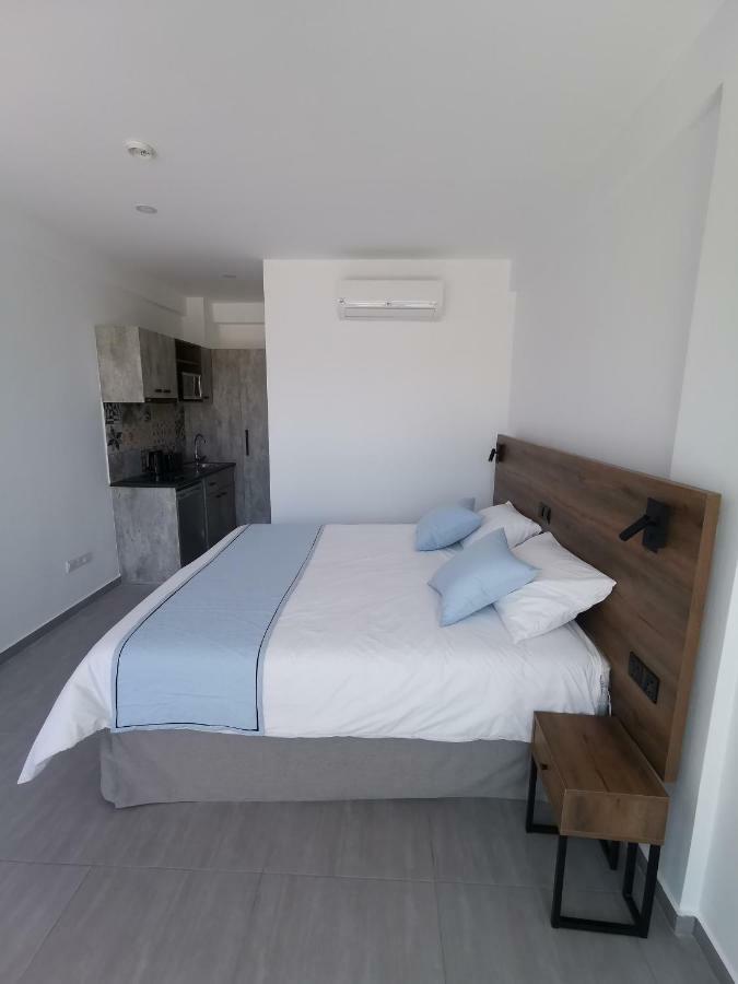 Shalos Studios Ayia Napa Bagian luar foto
